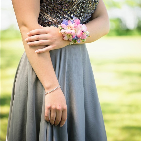 Prom / grad dress - Picture 9 of 15